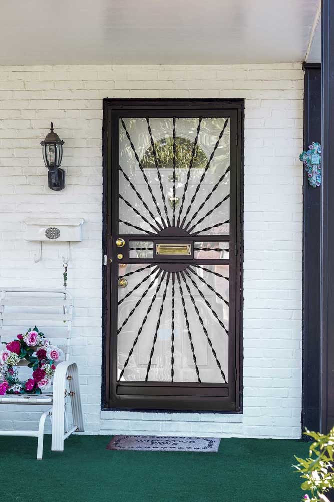 How Choosing a Commercial Door Manufacturer Impacts Security and Efficiency in US Businesses