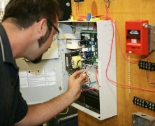 Call for Electricians in Sarasota FL for Household Electrical Problems