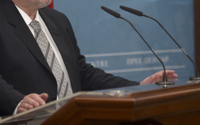 How an Employee Engagement Speaker Boosts Productivity and Morale