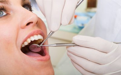 Smile Confidently After Visits to a Dental Clinic Vancouver Families Appreciate for Comfort